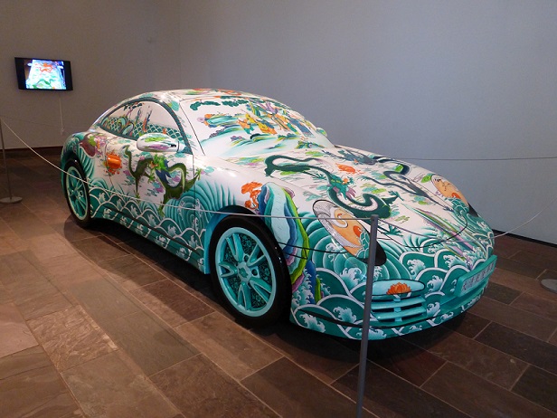 A Porche painted with oriental designs