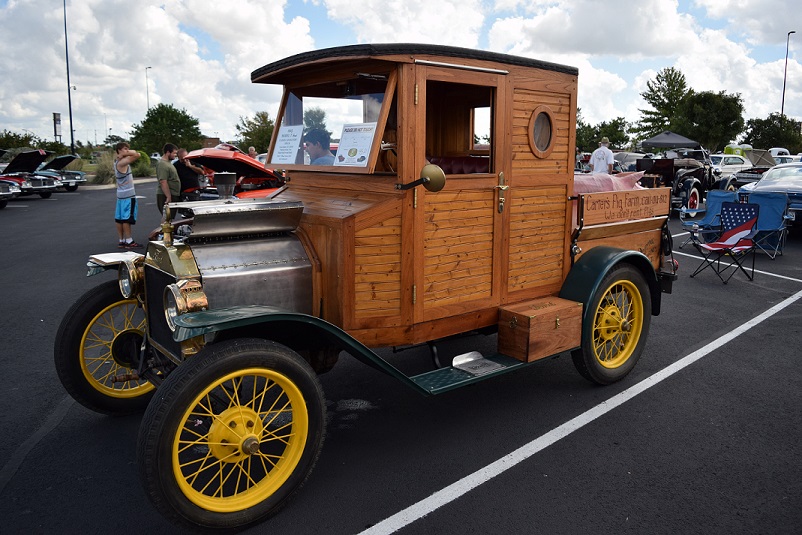 A Model T pick up