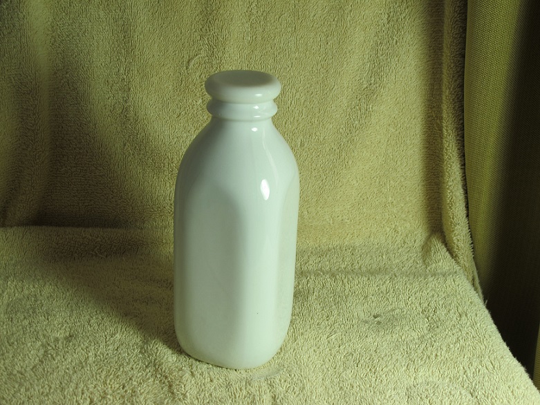 Reproduction of a milk bottle