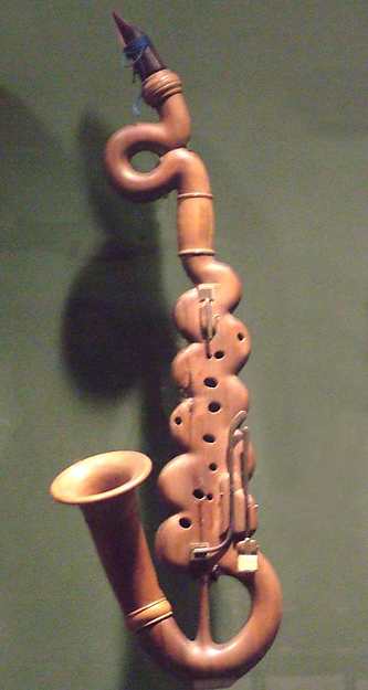 by Nicola Papalini, circa 1810; Chiaravalle, Italy; Olive wood, brass
