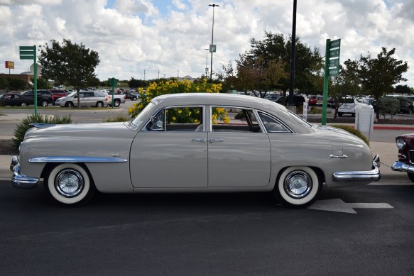 Car from the 1940s at the car show