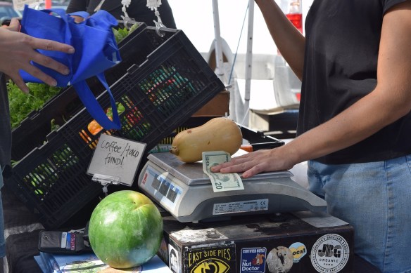 a Farmers Market 129 s