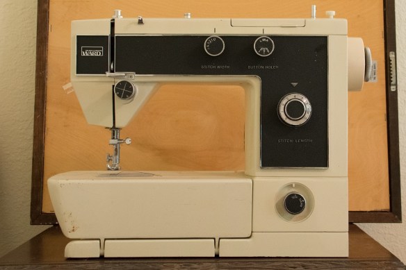 Montgomery Ward sewing machine (23)