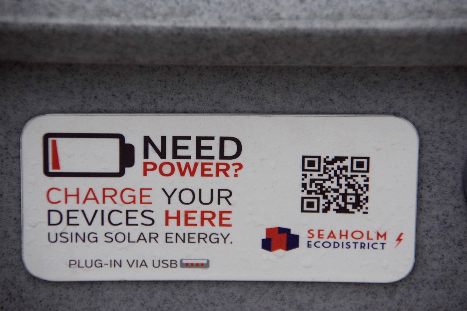 00s Solar Charging Station (2)