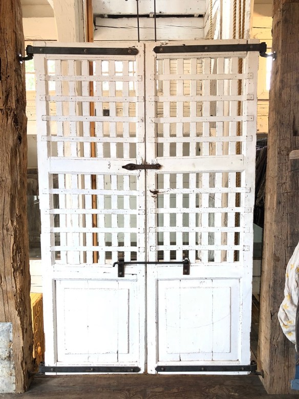 00s Magnolia Pearl Doors (7)