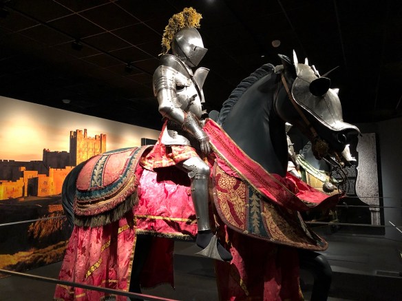 00s Horse and Rider in armor