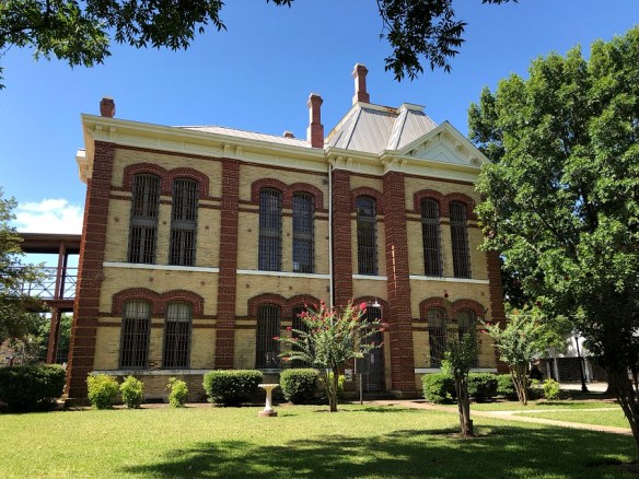 00s Bastrop Old Jail