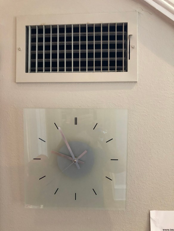 00s Clock and vent