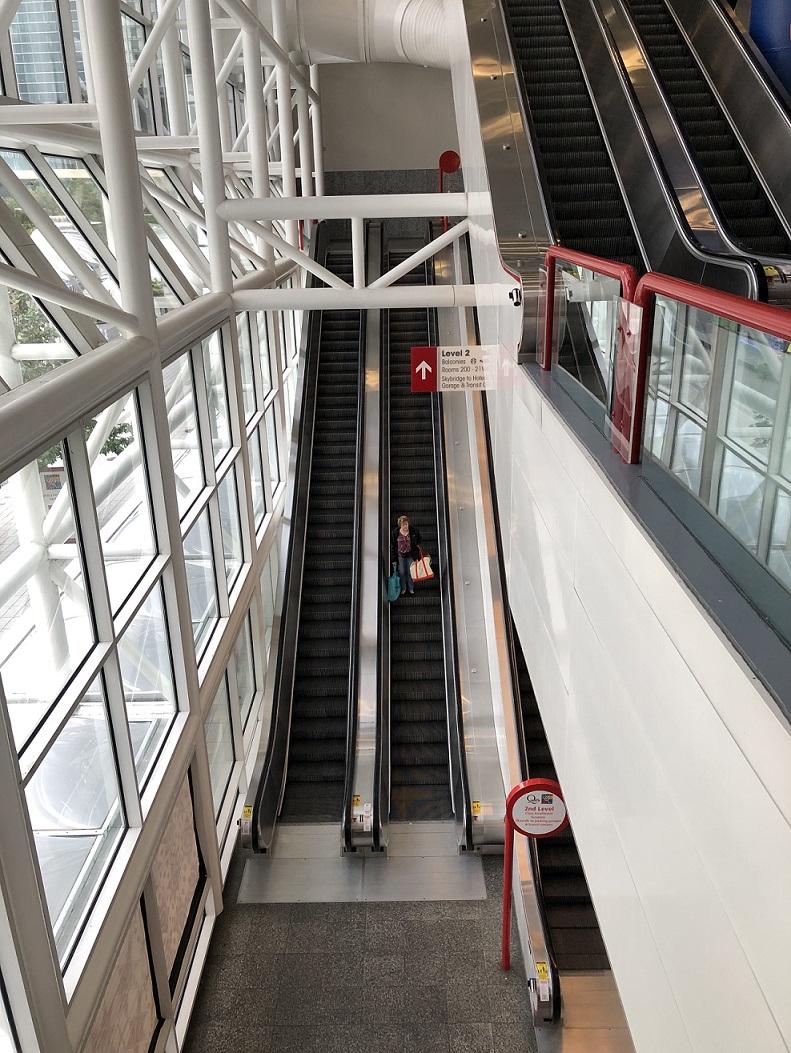 00s Escalator (2)